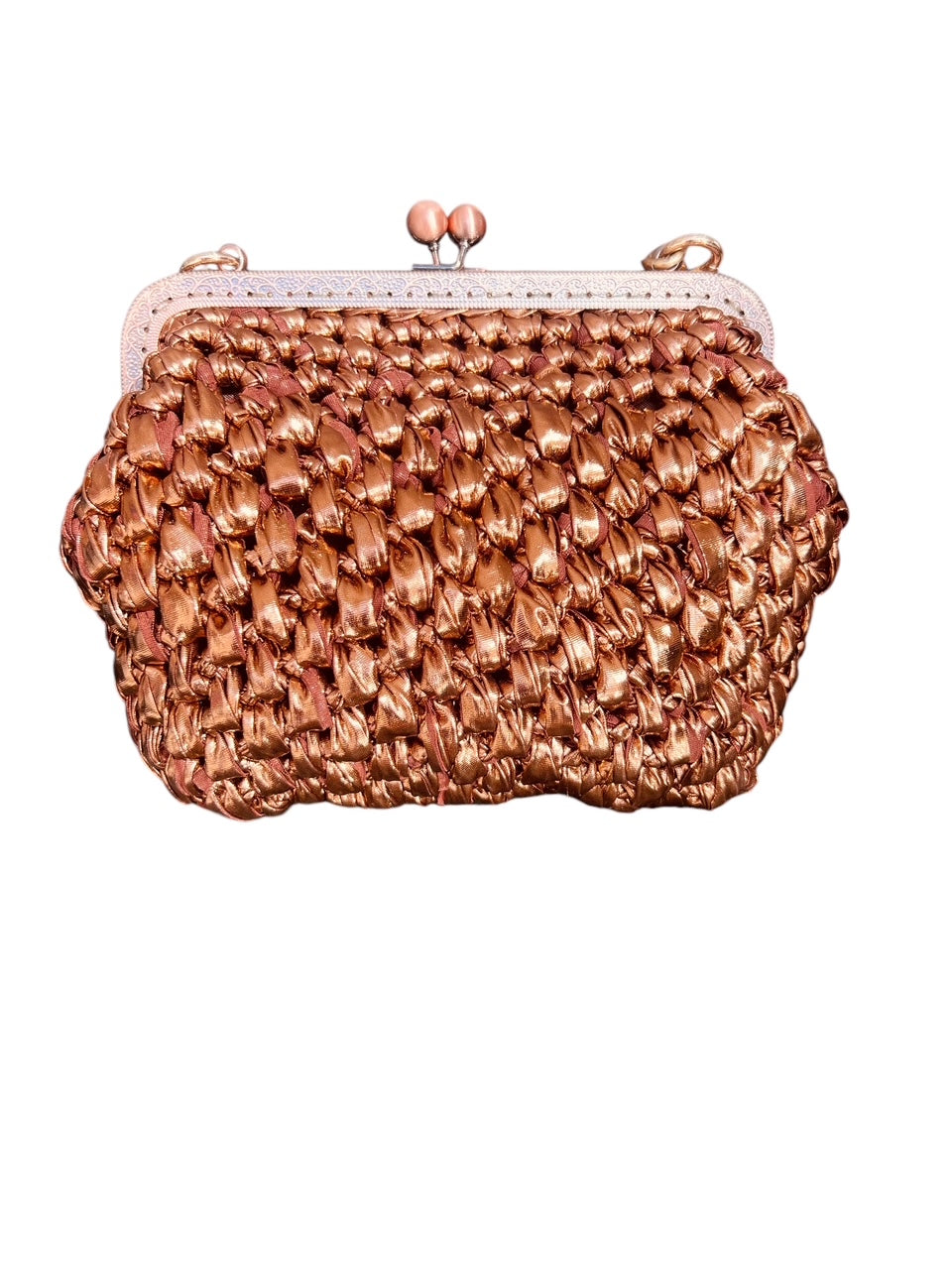 Sac Inès en polyester, fait main en France, personnalisable et tendance - Les sacs de Michèle.
Couture soignée et tissu durable en polyester.
Sac Inès couleur marron métallisé avec doublure intérieur Les sacs de Michèle.
Sac Inès porté à l'épaule, idéal pour les occasions, le shopping, le travail.
Sac Inès personnalisable avec choix du tissu intérieur et couleur du fermoir et chaîne