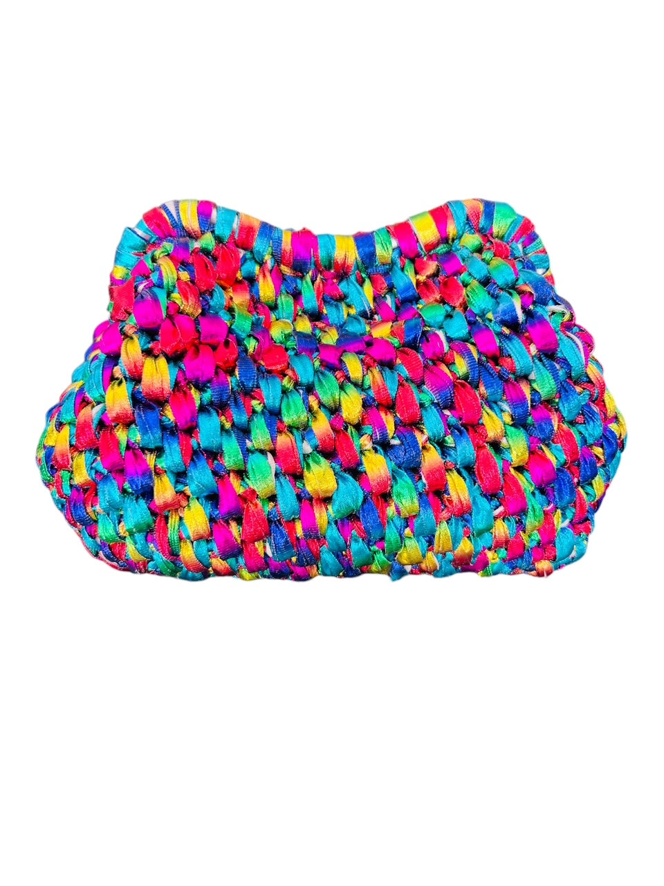 Ce sac est revisité par Michèle pour les occasions, il pourra mettre en valeur os tenus pour un look unique et audacieux. Les sacs de Michèle accessoire unique fait main en France par Michèle et personnalisable selon vos envies. Un sac tendance, eco responsable et fabriqué avec des matériaux de qualité. Finitions soignées, coutures renforcées et intérieur doublé personnalisable. Ce sas mes sacs de Michèle est parfait pour une touche d'élégance au quotidien. Modèle unique avec choix du tissu intérieur.
